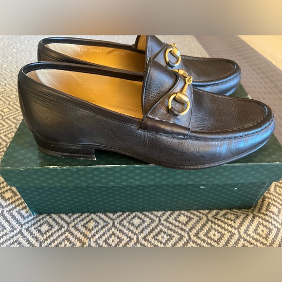 Men’s authentic GUCCI loafers with box and dust bag, size 41.5 (8.5) - Picture 8 of 9